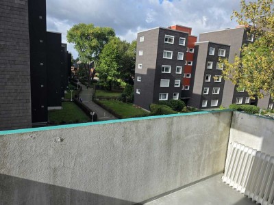 TOP sanierte 3 Zimmer Wohnung mit Balkon; Aufzug