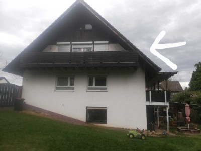 Schöne 3-Zimmer-Dachgeschosswohnung mit Balkon & Garage in Köln-Flittard