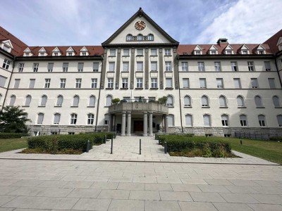 MODERNE WOHNUNG IN HISTORISCHEM GEBÄUDE - 2 ZIMMER MIT EINBAUKÜCHE AM ULMER SAFRANBERG