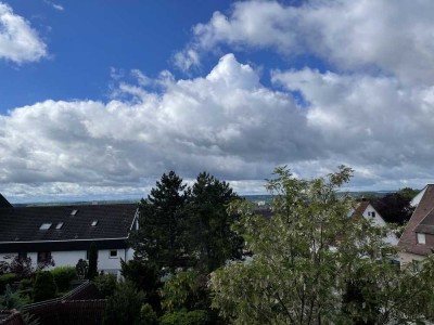 Stilvolle Penthouse-Wohnung mit tollem Ausblick - Preissenkung und Verhandlungsbasis