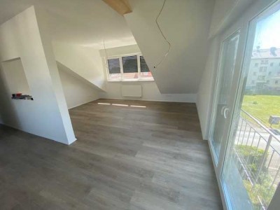 Von privat: schöne, neuwertige 2-Zimmer-Wohnung in Oberursel
