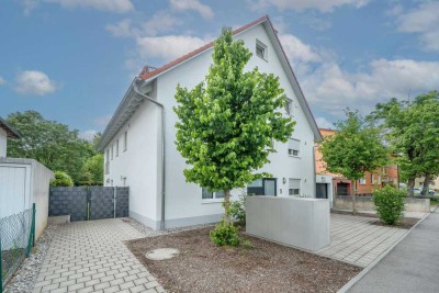 Top Investment: Modernes Stadthaus mit 5 Wohneinheiten und Tiefgarage zur Kapitalanlage