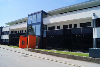 Moderne 4-Zimmer Wohnung mit Balkon