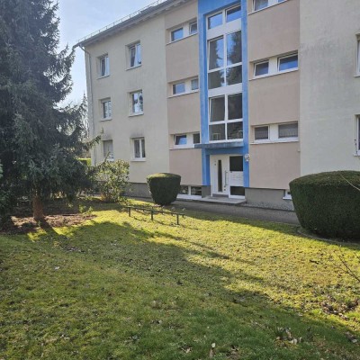 Schöne Souterrain Wohnung