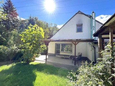 großes Grundstück mit 2 EFH für Eigenbedarf sowie 1 weiteres Objekt vermietet,  Bestpreis