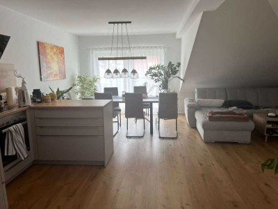 Neubau 3 Zi-Balkon mit Gartenblick und Einbauküche