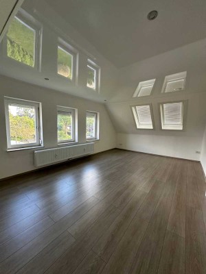 Charmante Dachgeschosswohnung  in Toplage  Marschbrookweg 102