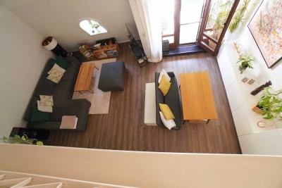 Schicke Galeriewohnung für Singles und Paare - in traumhafter Lage