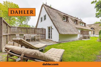 Kleines Format, großer Stil | Reetdach-Endhaus mit Klasse