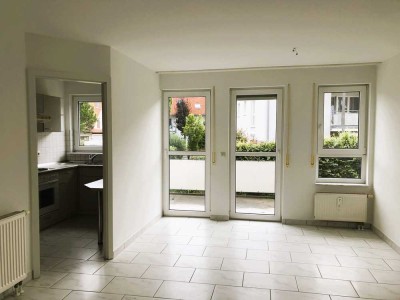 Stilvolle, helle, 2-Zimmerwohnung mit Balkon in Großbettlingen
