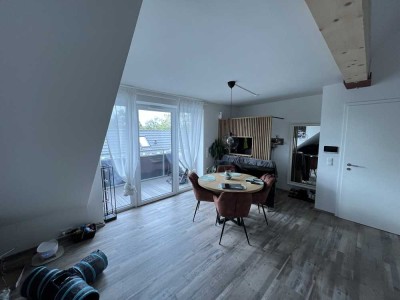 Schöne Dachgeschosswohnung in Flintbek