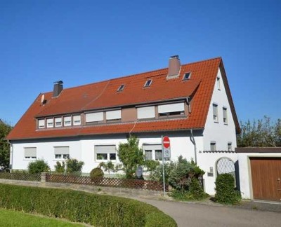 3-Zimmer-Wohnung mit Garage (an max. 2 Pers./NR/keine Haustiere)