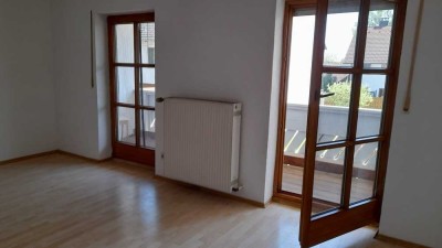 Exklusive 2-Zimmer-Terrassenwohnung mit Balkon und Einbauküche in Pastetten