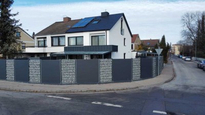 IMMO LOVE Königsbrunn- Traumhaft sanierte DHH, 158 m² Wfl., 359 m² Grund!