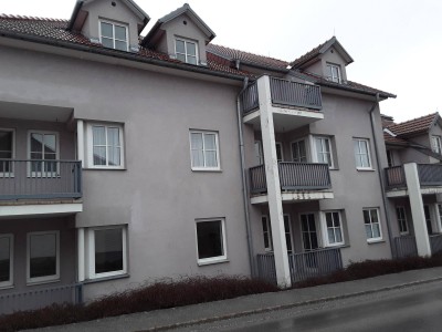 2-Zimmer-Mietwohnung | Top 10 | 1. OG mit Loggia.