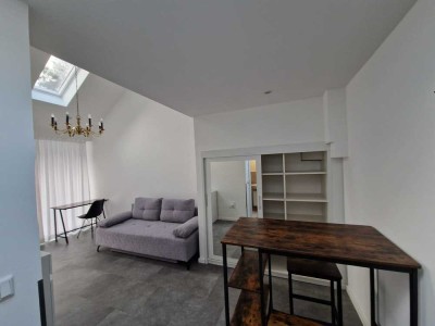 nur an Einzelpersonen - hochwertiges Apartment in sehr zentraler Lage