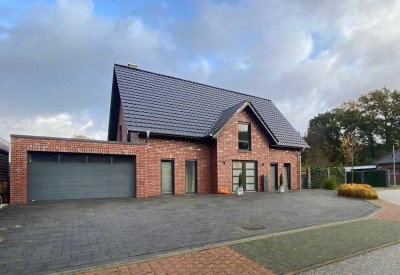 Großzügiges Einfamilienhaus in ruhiger Lage( ohne Makler)