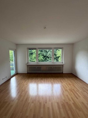 Schicke 3,5 Raum Wohnung mit Balkon