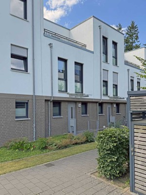 Neuwertiges Townhouse nahe Hamburg | Courtagefrei
