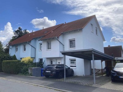 6-Zimmer Reiheneckhaus mit Carport & Stellplatz in Kitzingen