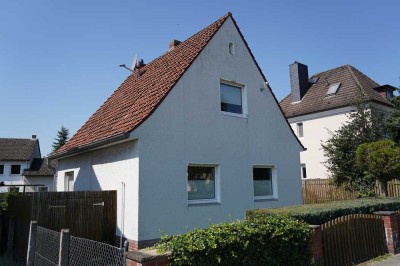 * Einfamilienhaus in Burgdorf/Weststadt * - charmante Immobilie mit ca. 509 m² Grundstück