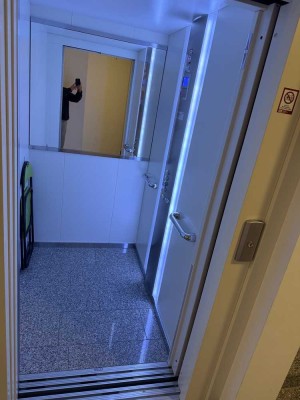 Moderne Wohnung in Rottenbauer – mit Garage, Balkon, Aufzug & Einbauküche