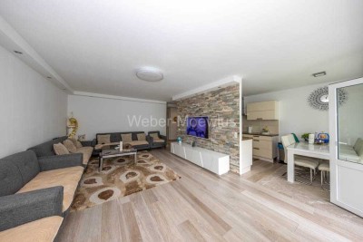Attraktive Etagenwohnung mit Balkon und Stellplatz