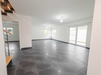 Bezugsfertiges Traumhaus in Rodenbach – frisch saniert, freistehend, Terrasse & Garten