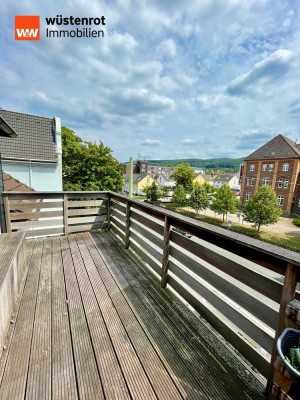 Selbst einziehen oder vermieten? DG-Wohnung mit Balkon in zentrumsnaher Lage von Haspe, sofort frei