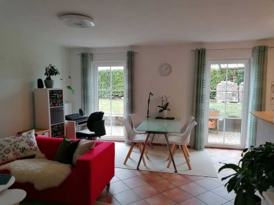 Mediterrane 2-Zimmer-Souterrain-Wohnung mit Terrasse und eigenem Eingang in Meudt