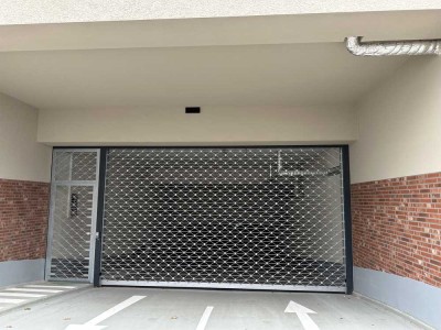 Geschmackvolle 4-Zimmer-Wohnung mit gehobener Innenausstattung mit Balkon und EBK in Nürnberg