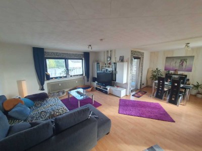 Freundliche 4-Zimmer-Wohnung mit gehobener Innenausstattung mit Einbauküche in Merchweiler