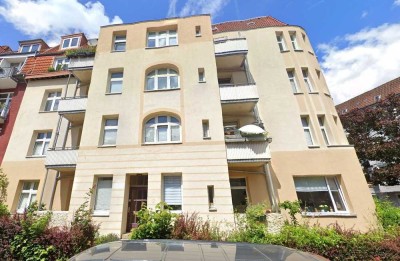 Kernsanierte 4 Zimmer-Dachgeschosswohnung in unmittelbarer Nähe zum Blücherplatz
