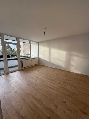 Attraktive 2-Zimmerwohnung mit Balkon in zentraler Lage – saniert, vermietet und mit Faktor 13,5