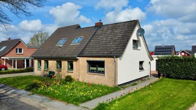 Sanierte Doppelhaushälfte in ruhiger Wohnlage mit sonnigem Garten
