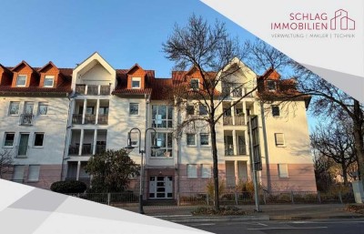 Schöne 2-Zimmer-Dachgeschosswohnung gegenüber dem Schloss Philippsruhe inkl. TG-Stellplatz