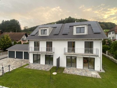 Vier charmante Doppelhaushälfte mit Garten und Bergblick in Hohenpeißenberg