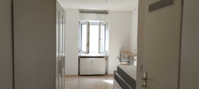 Teilmöblierte 1-Zimmer Wohnung in der Altstadt West nahe Donau