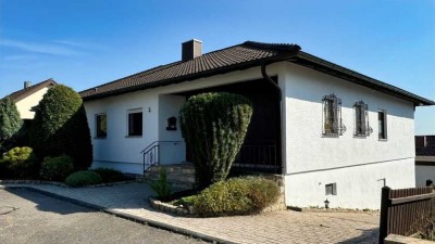 Charmanter Bungalow mit Einliegerwohnung