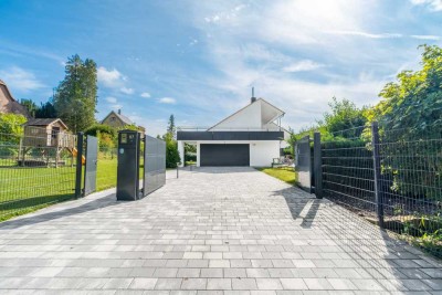 Familientraum auf großem Grundstück und Blick ins Grüne!