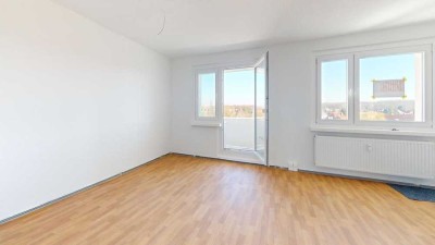 ab August 2025: bezugsfertige/neu sanierte 5-Raum-Wohnung, mit Balkon