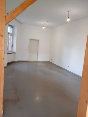 Schöne und helle 4-Zimmerwohnung im Zentrum von Karlsruhe