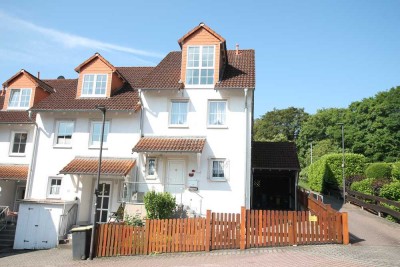 5.5-Zimmer-Reihenendhaus mit EBK/Carport in Schöllberg Bad Vilbel