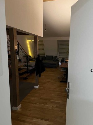 Große 1-Zimmer-Wohnung zur Zwischenmiete für Februar.