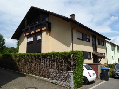 Ruhige 2-Zi.-DG-Wohnung in Waldrandlage in Karlsruhe