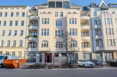 Sonnig, ruhig und zentral gelegen! vermietete Eigentumswohnung in hochherrschaftlichem Stuckaltbau!