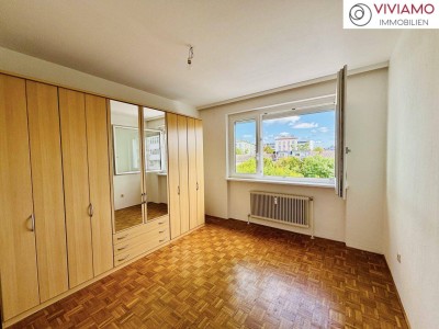 Gepflegte 2-Zimmer-Wohnung mit Loggia und KFZ-Stellplatz!