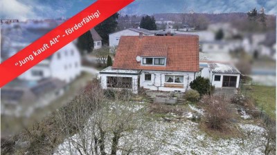 1-2 Familienhaus mit großem Grundstück  – förderfähig, ideal für junge Käufer