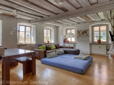 3‑Zimmer‑Wohnung im 1. OG eines historischen Bürgerhauses im Zentrum von Scheßlitz