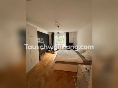 Tauschwohnung: Helle 2,5 Zimmer Altbau Wohnung